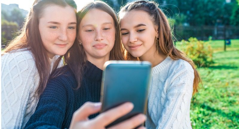 three-girls-schoolgirls